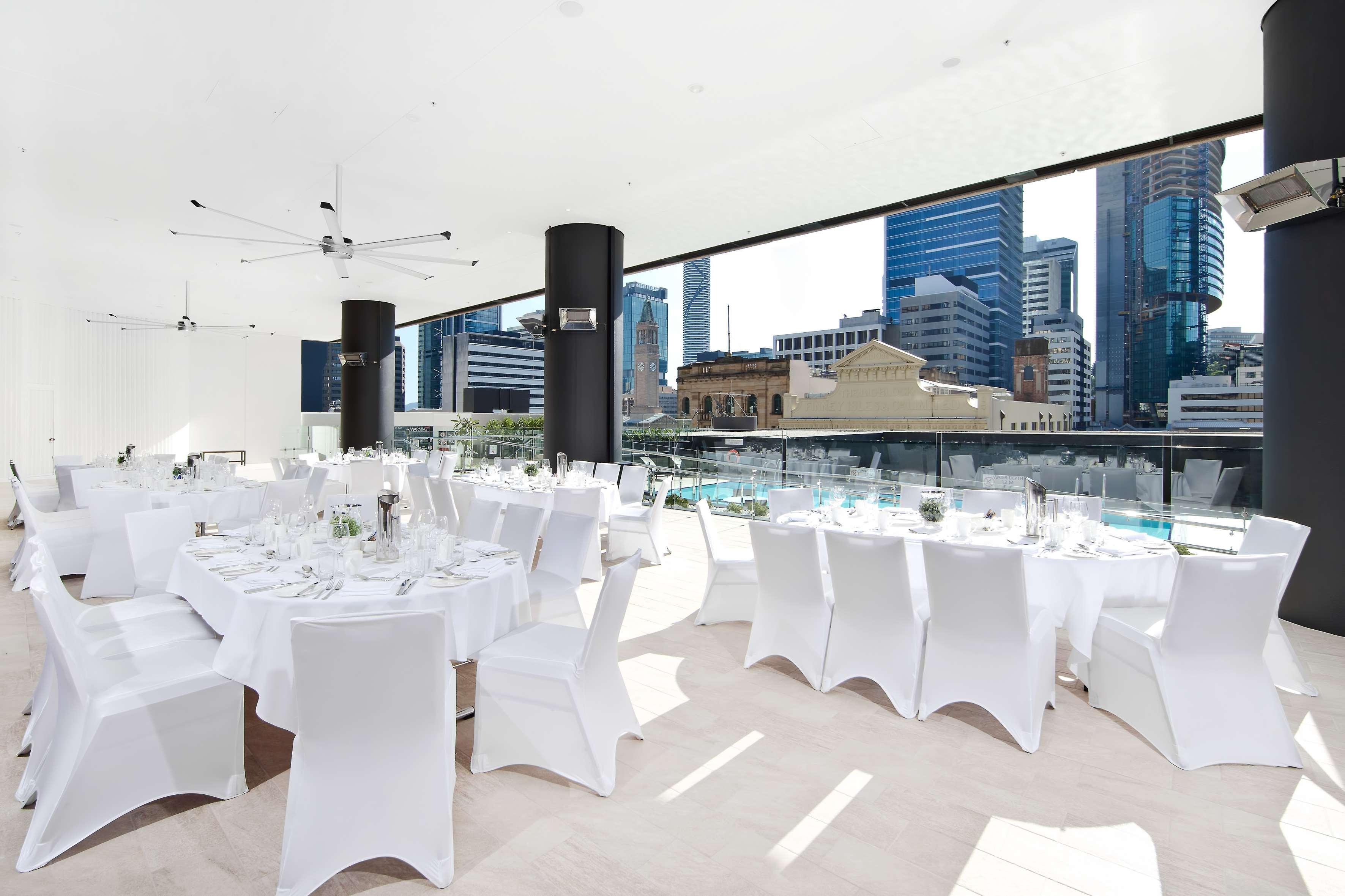 Hotel Hilton Brisbane Exterior foto The Terrace at the Crown Perth