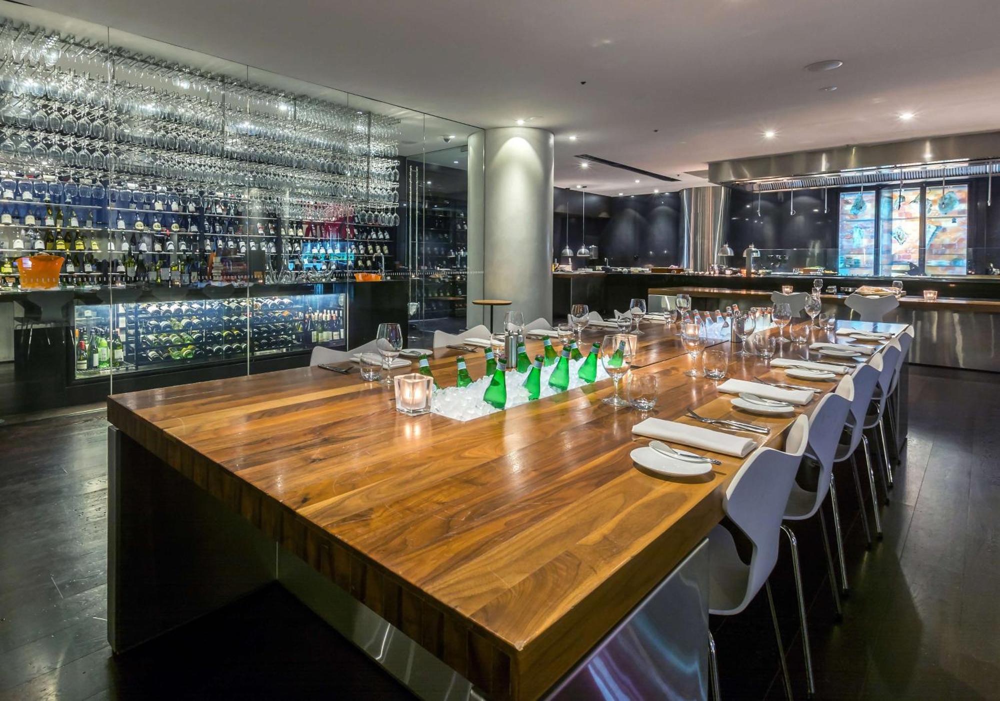 Hotel Hilton Brisbane Exterior foto The Chef's Table at the Edition